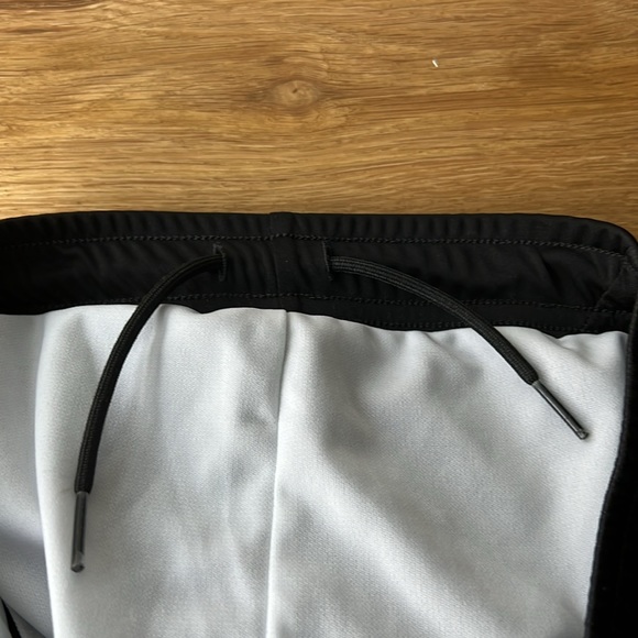 Authentic Manchester City Shorts size 13-14. Puma. Black. - Picture 7 of 7